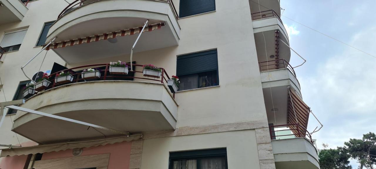 Apartment Family In Golem *